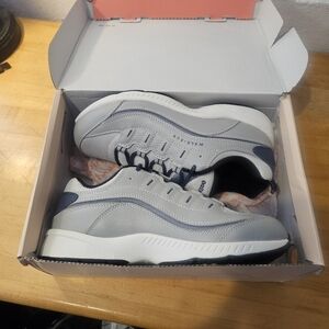 Easy Spirit Romy Walking  Womens Gray Athletic Shoes ROMY37-Size 7.5 Nwb
